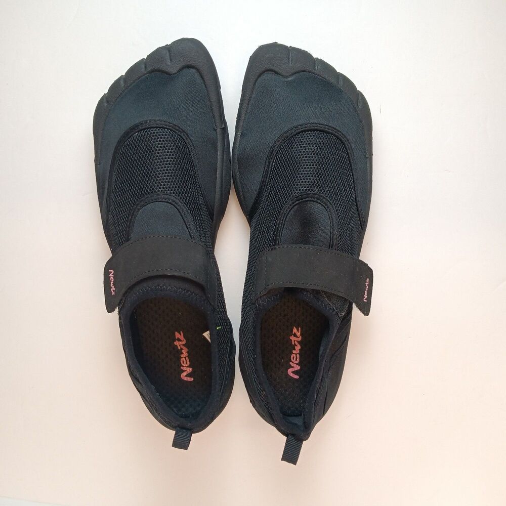 Newtz Womens 11/12 Adjustable Footprint Black Water Shoes